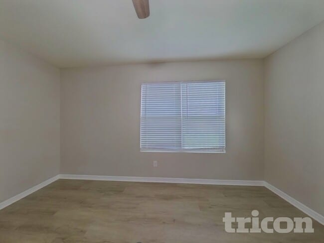 Photo - 16185 Yelloweyed Dr