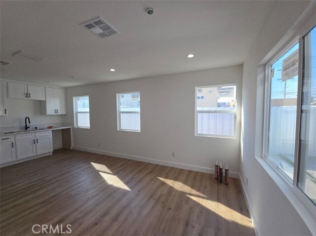 Photo - 1547 W 82nd St