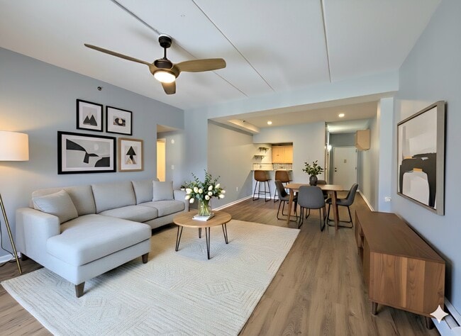 Photo - 123 Mamaroneck Ave