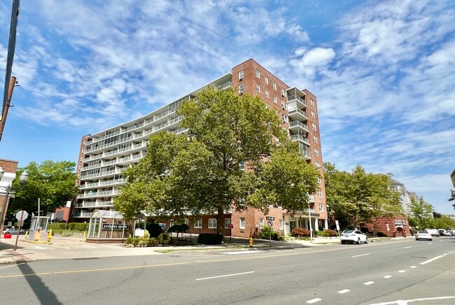 Building Photo - 444 Bedford St Unit 7N Rental