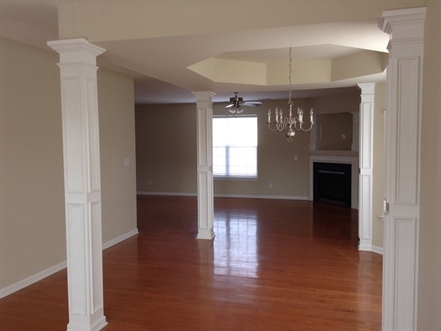 Photo - 2476 Ingleside Dr