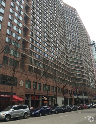 Building Photo - 211 E Ohio St Unit 1425 Rental