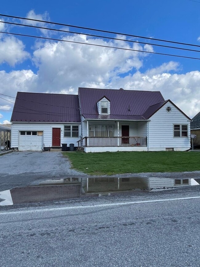 Building Photo - 2106 Old 220 Rd Unit 1