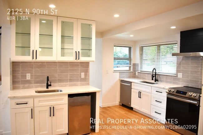 Photo - 2125 N 90th St