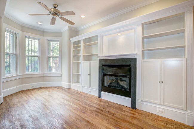 Photo - 633 C St NE Unit Upstairs