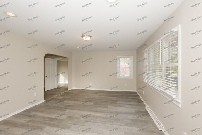 Photo - 309 Summit St