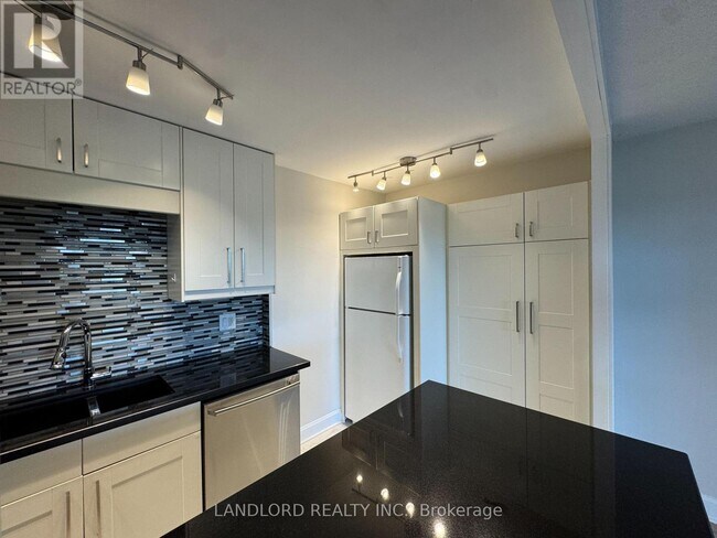 Photo - 20 Speers Rd Unit 1105