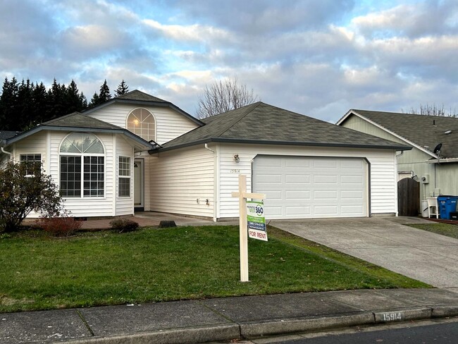 Spacious & Updated 3B/2BA in East Vancouver! - Spacious & Updated 3B/2BA in East Vancouver! House