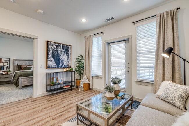 Photo - FarmHouse121