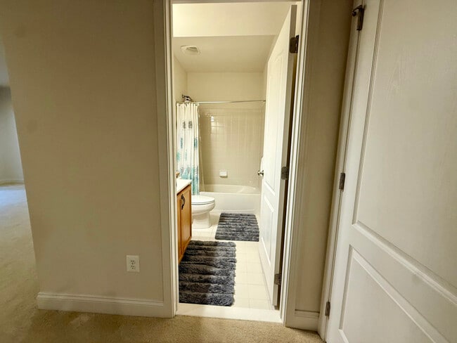 Photo - 43100 Barnstead Dr