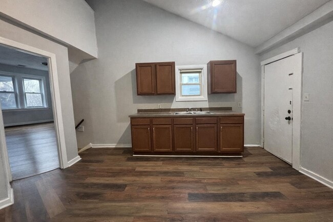 Photo - 770 N Dawson Ave