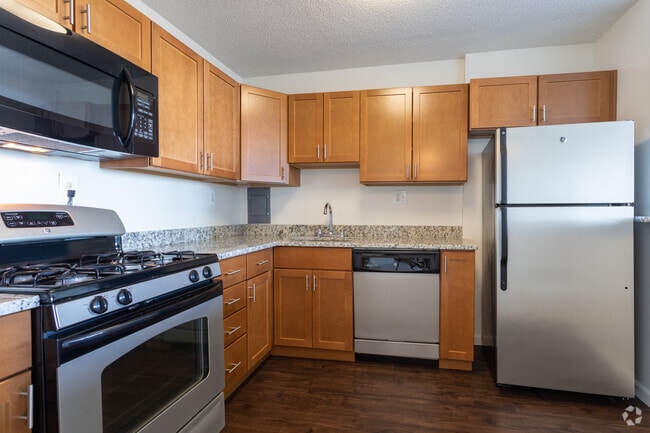 2HAB, 1BA - 984 ft² - The Aspen