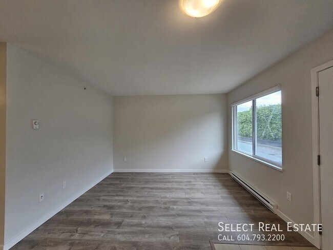 Photo - 45790 Lewis Ave Unit 5