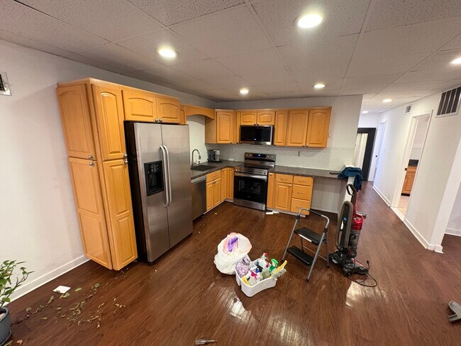 Photo - 236 Northfield Rd Unit 1