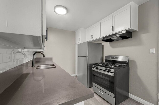 Building Photo - 4036 Gelber Pl Unit 7a