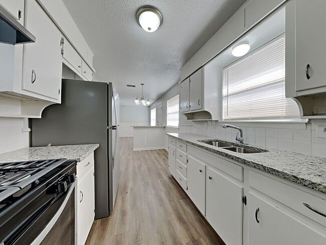 Photo - 3500 Brambleton Pl