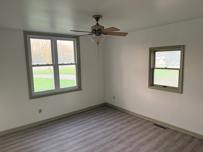 Photo - 39 E Salzburg Rd Unit 1