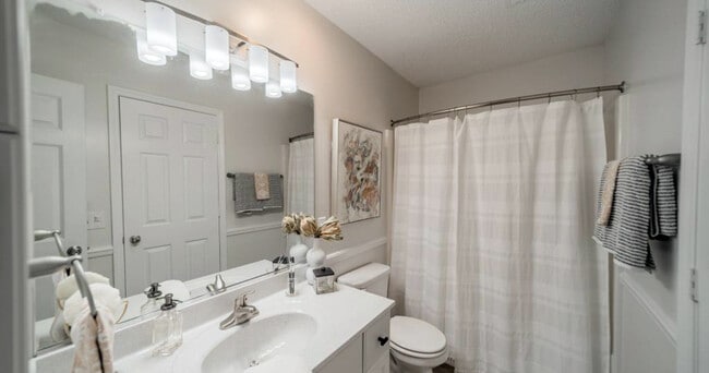 Waterford Place Apartment Homes