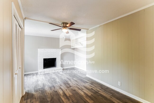 Photo - 1908 St Louis Ave