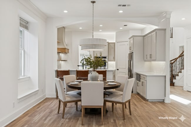 Building Photo - 6931 Belmont Ave