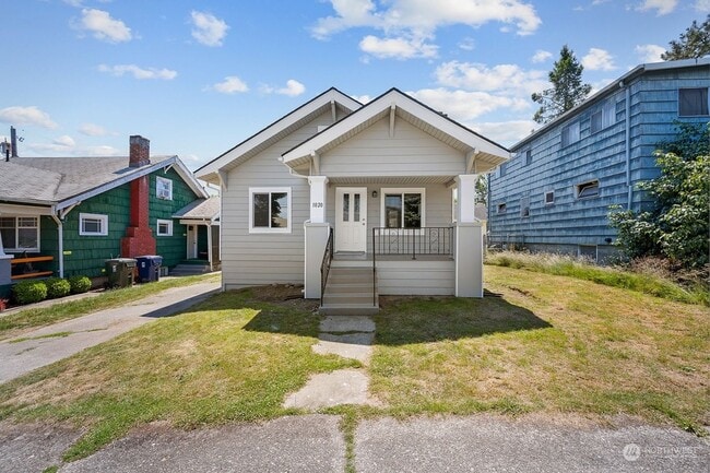 Building Photo - Updated South Tacoma Craftsman Rental