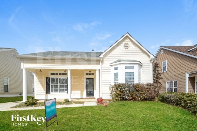 Building Photo - 4587 Clubview Dr