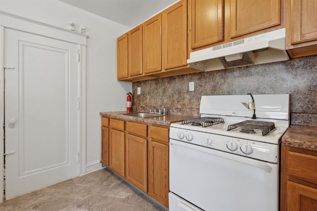 Photo - 243 W Tulpehocken St Unit 101