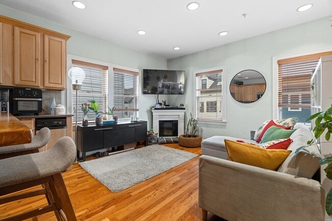Photo - 202 K St Unit 7