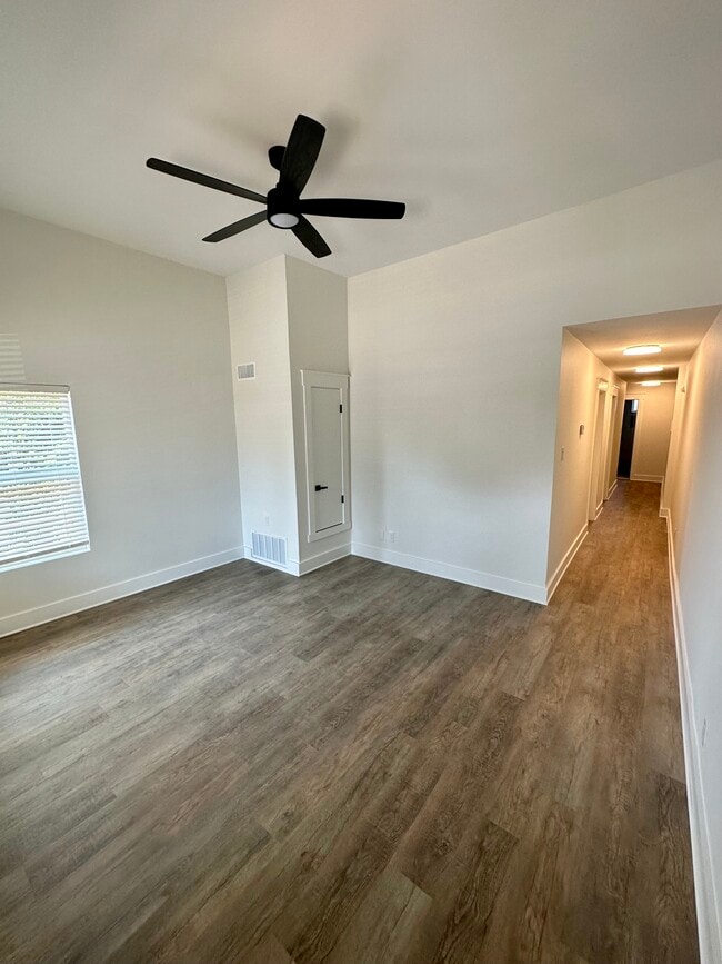 Photo - 1019 Steves Ave