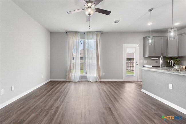 Photo - 6206 Golden Gate Dr