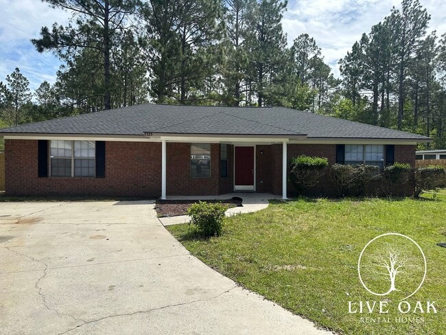 Building Photo - MOVE IN SPECIAL: $500 OFF 1ST MONTH'S RENT!**