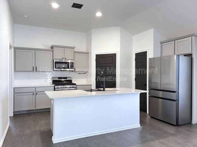 Photo - 4613 Crystal Hill Dr