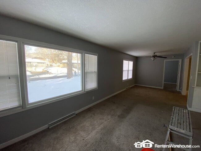 Photo - 1417 Cummins Pkwy