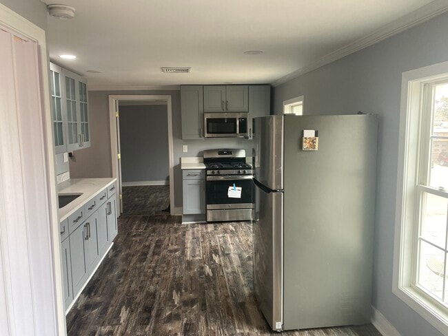 Photo - 44 Bridgeport Ave