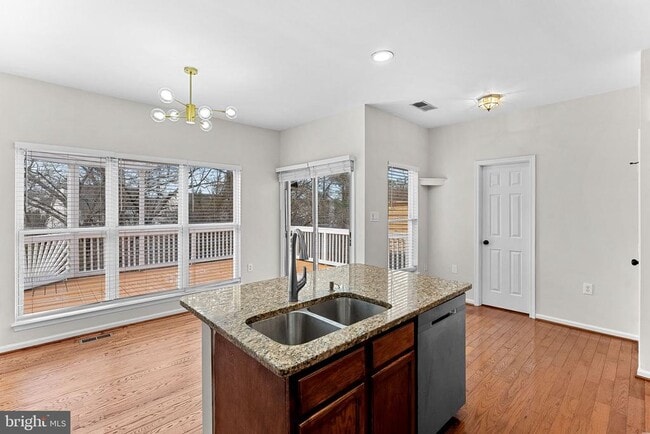 Building Photo - 20905 Sandstone Square