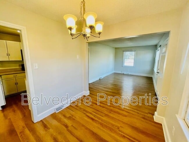 Photo - 616 S Holden Rd