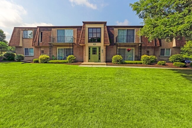 Photo - Big Tree Manor