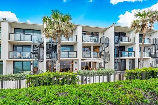 Building Photo - 550 Ave