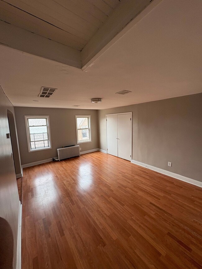 Photo - 105 N High St Unit Apt 3