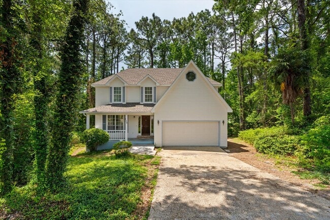 Building Photo - UPCOMING LISTING IN LAKE FOREST SUBDIVISION