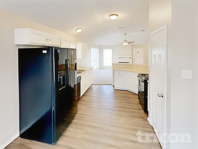Photo - 1525 Juniper Ln