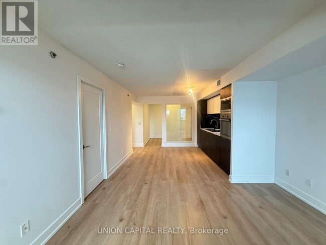 Photo - 318 Richmond St W Unité 701