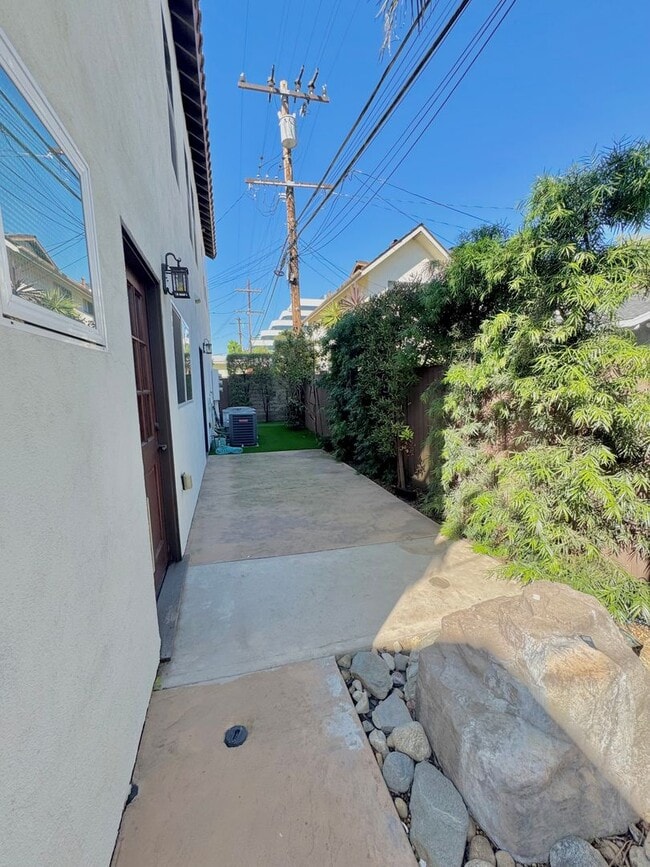 Photo - 4034 Madison Ave Unit B