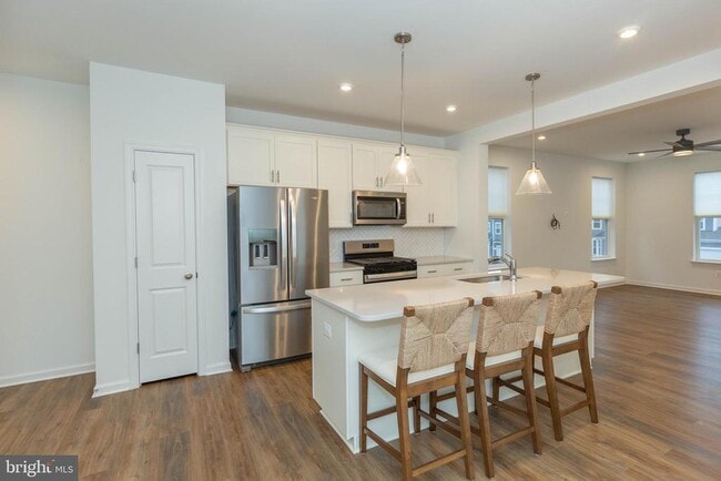 Building Photo - 767 Lord Fairfax St