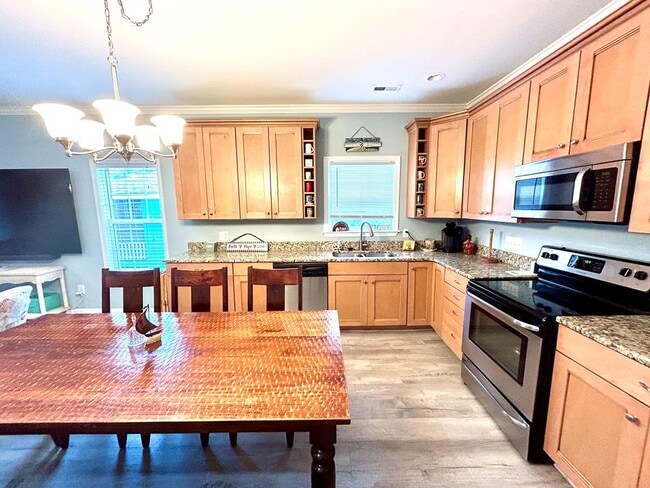 Photo - 121 7th Ave S