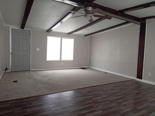 2400 Oaklawn Blvd