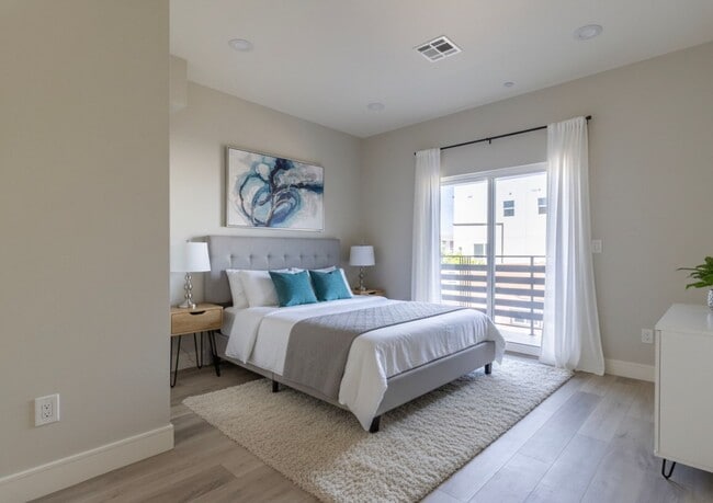 Photo - 5134 Riverton Ave Unit #5130 1/2