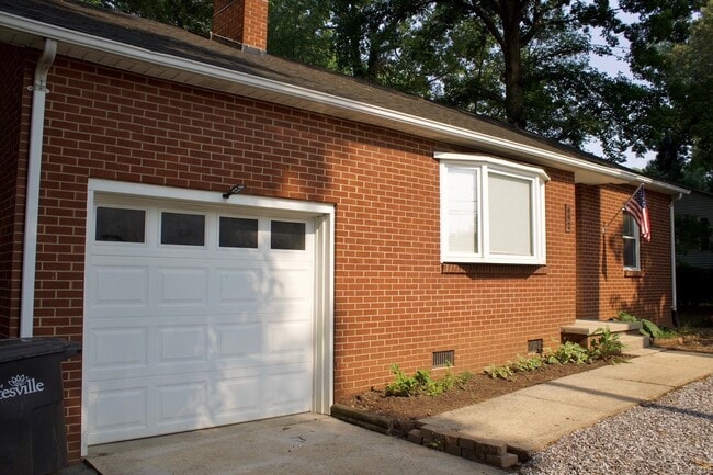 Photo - 692 Brookdale Dr