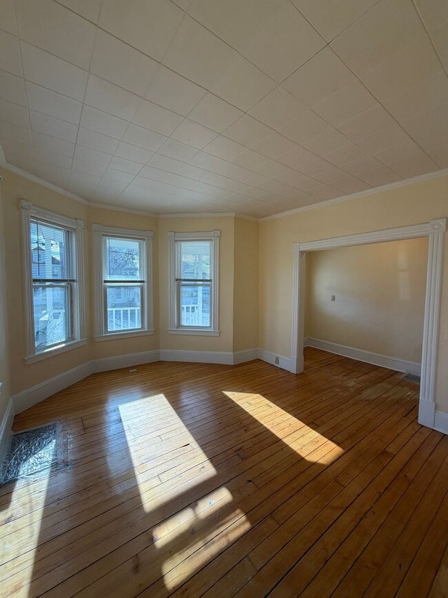 Building Photo - 27-29 Dalton Ave Unit 29