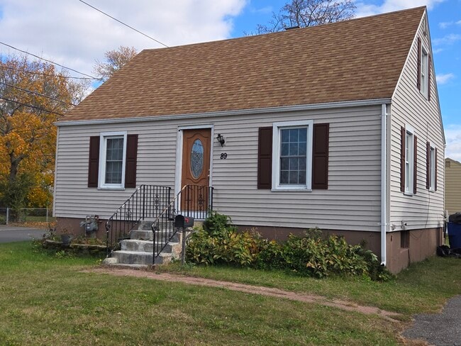 Building Photo - 89 Tracy Ave